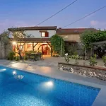 Beautiful Home In Rasopasno With Sauna Holiday home Rasopasno