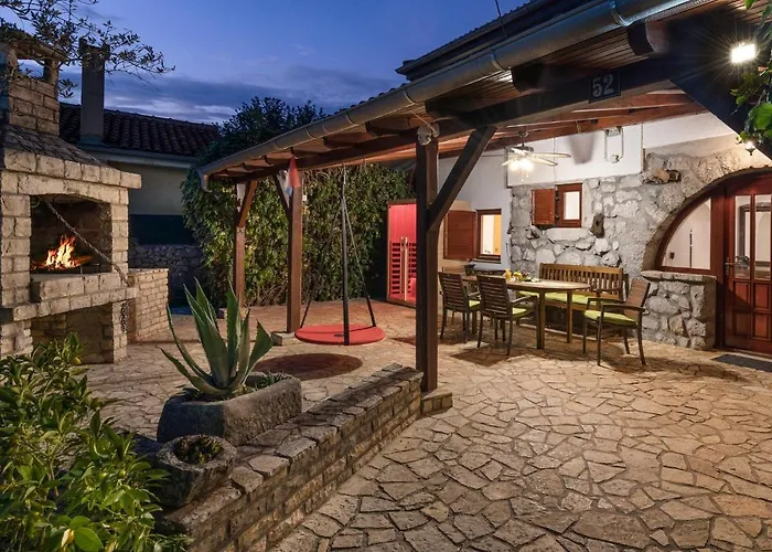 Cozy Home In Rasopasno With Wi-Fi * Rasopasno