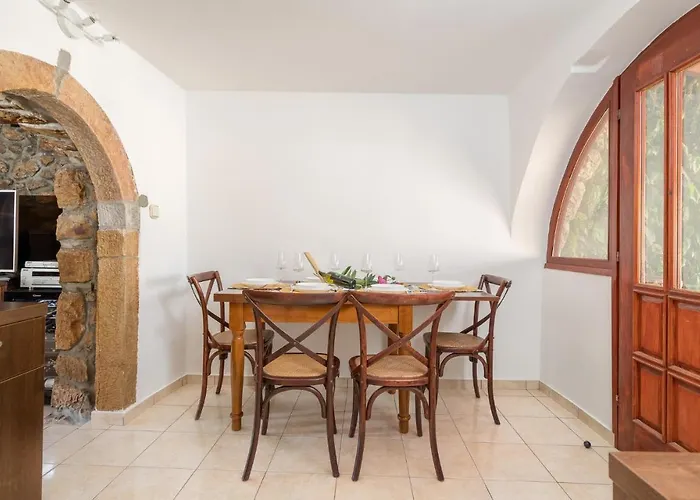 Cozy Home In Rasopasno With Wi-Fi * Rasopasno